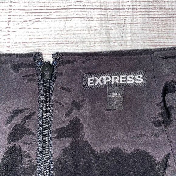 Express women 4 grey fully lined mini pencil skirt w/back slit - Picture 7 of 9